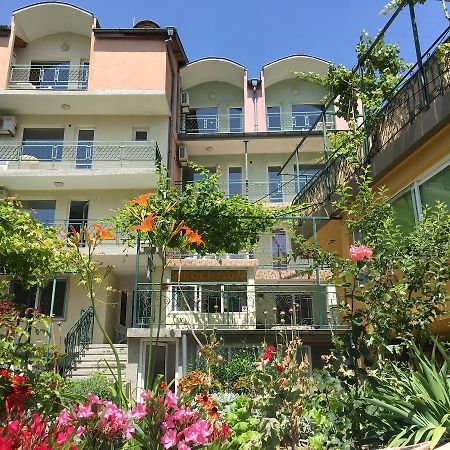 Royal Hostel Varna Exteriér fotografie
