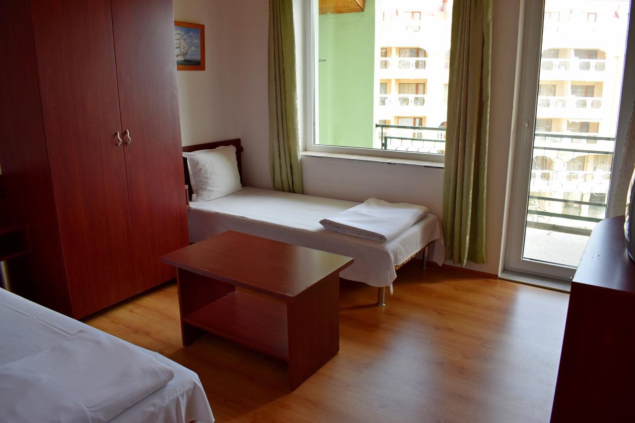 Royal Hostel Varna Exteriér fotografie